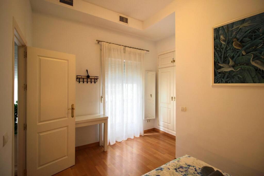 Bonito Y Silencioso Apartamento - Centro Historico Malaga Luaran gambar