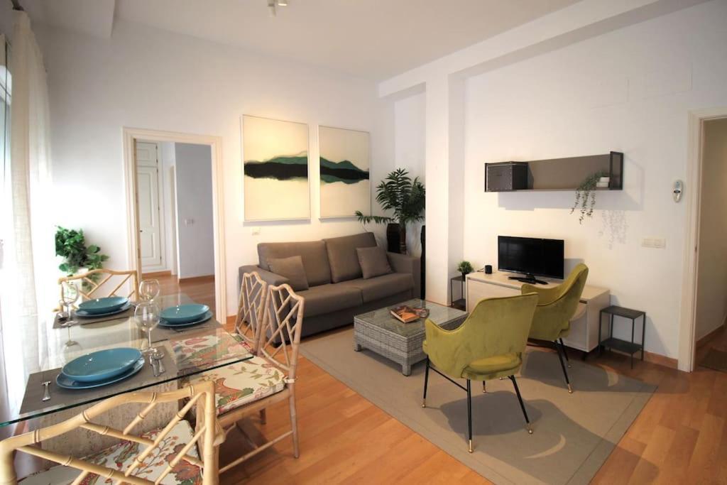 Bonito Y Silencioso Apartamento - Centro Historico Malaga Luaran gambar